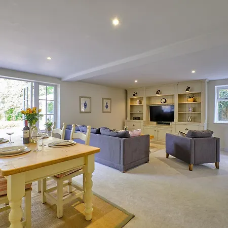아파트 Beautiful Flat In Harrogate, 2 Kingsize Beds 해러게이트