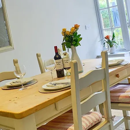 Beautiful Flat In Harrogate, 2 Kingsize Beds 아파트