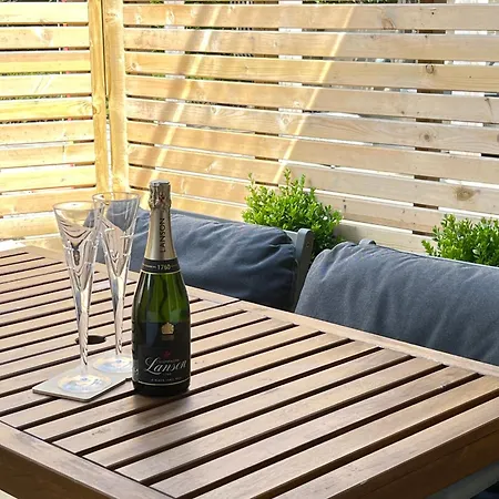Beautiful Flat In Harrogate, 2 Kingsize Beds アパート *