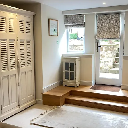 Beautiful Flat In Harrogate, 2 Kingsize Beds 아파트 해러게이트